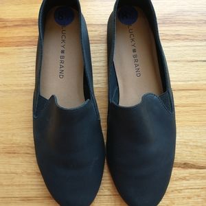 lucky brand black flat